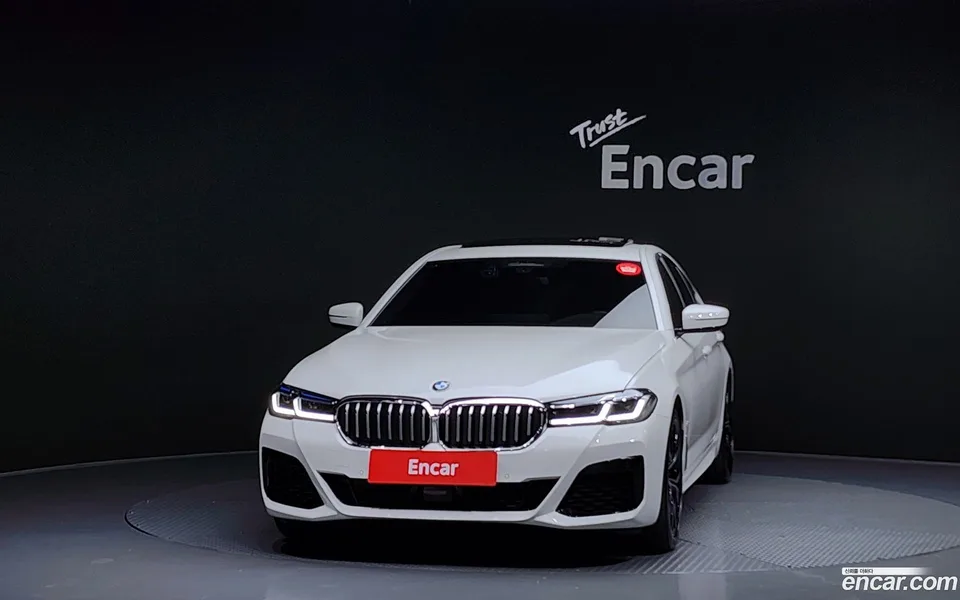 BMW 5 Series 530i M 2022 — миниатюра 3