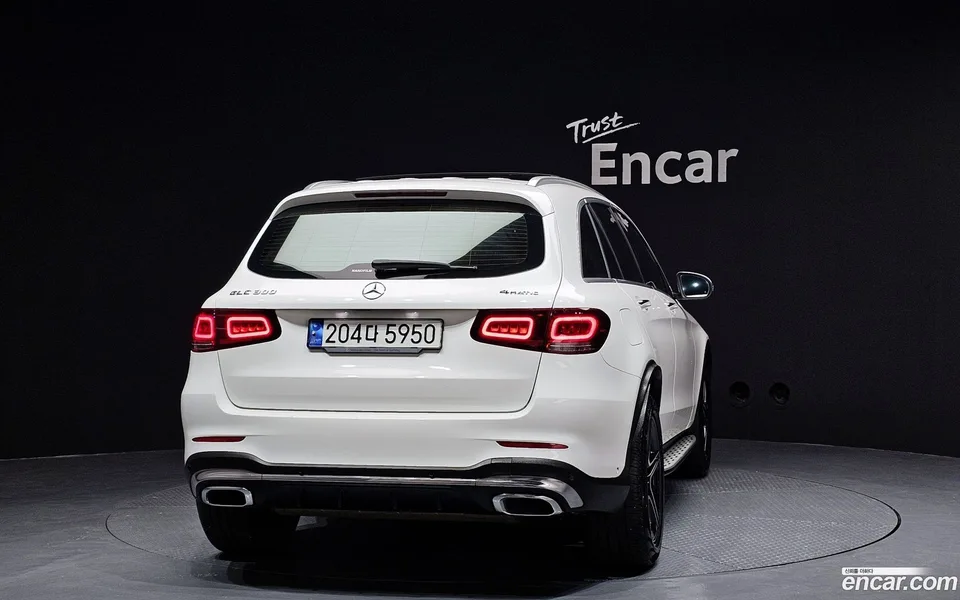 Mercedes-Benz GLC-Class GLC300 4MATIC 2022 — миниатюра 4