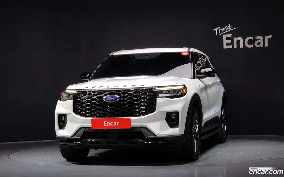 Ford Explorer 2.3 ST- 4WD 2025 — миниатюра 3