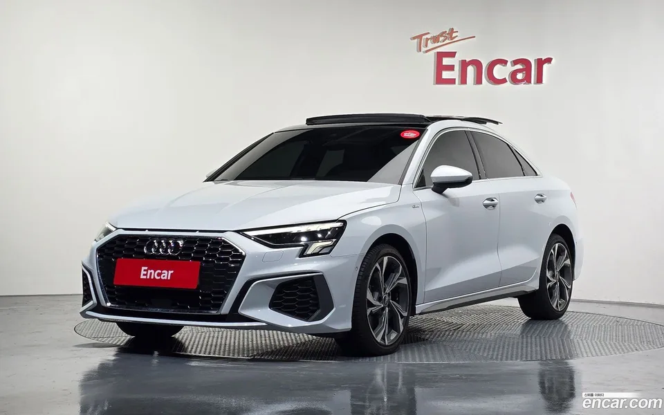 Audi A3 (8Y) 40 TFSI 2022 — фото 1, купить с доставкой в Москву