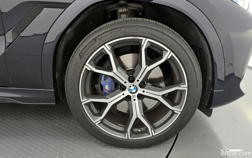 BMW X6 xDrive40i M 2022 — миниатюра 5
