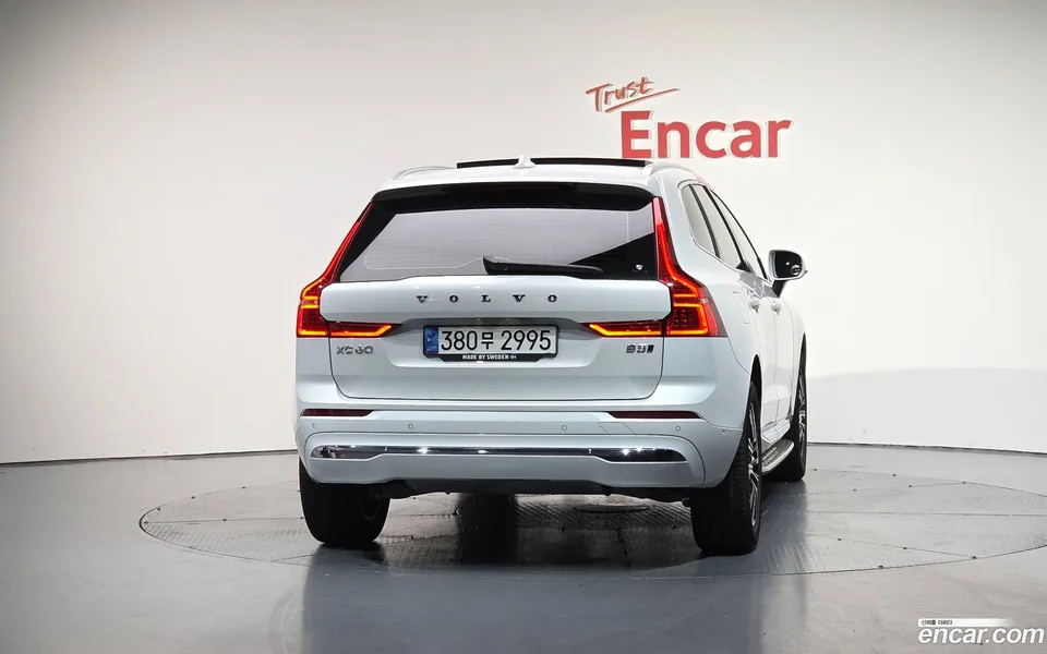 Volvo XC60 B5 2022 — миниатюра 4