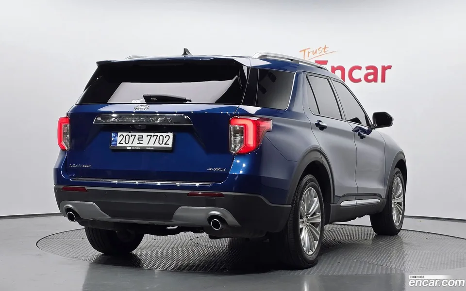 Ford Explorer 2.3 4WD 2022 — миниатюра 2