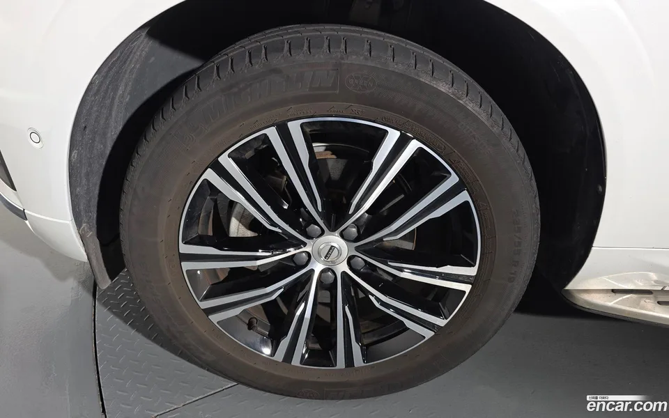 Volvo XC60 B5 2022 — миниатюра 5