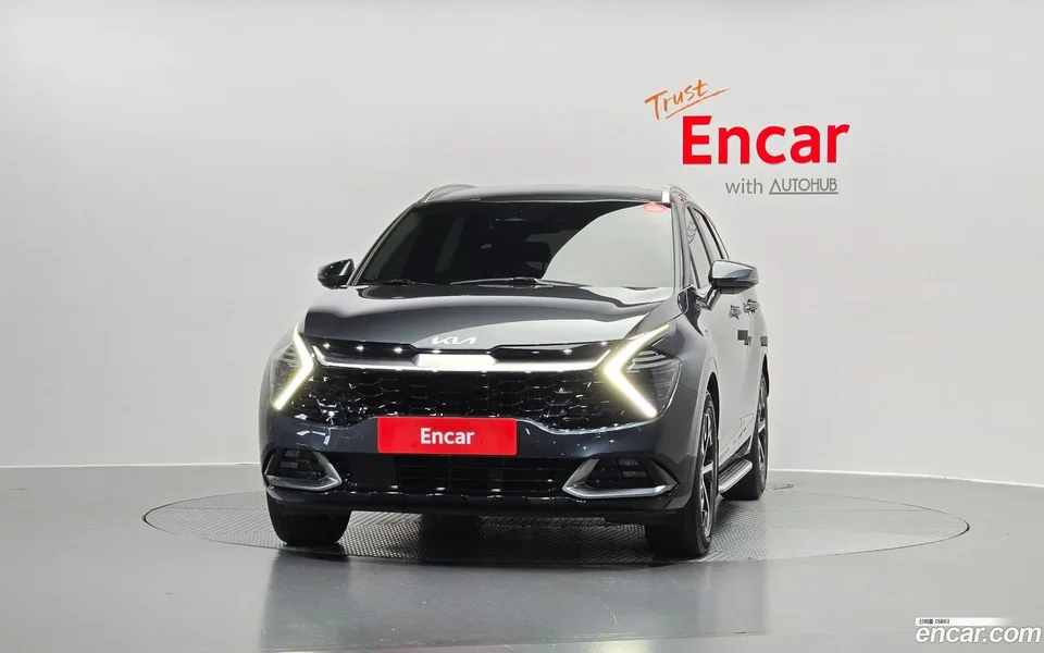 Kia Sportage Hybrid 2WD 2023 — миниатюра 3