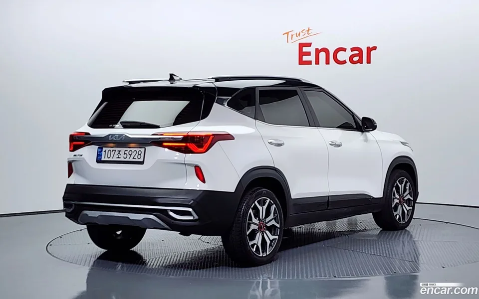 Kia Seltos 1.6 2WD 2022 — миниатюра 2