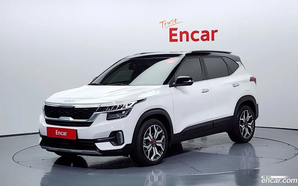 Kia Seltos 1.6 2WD 2022 — фото 1, купить с доставкой в Москву