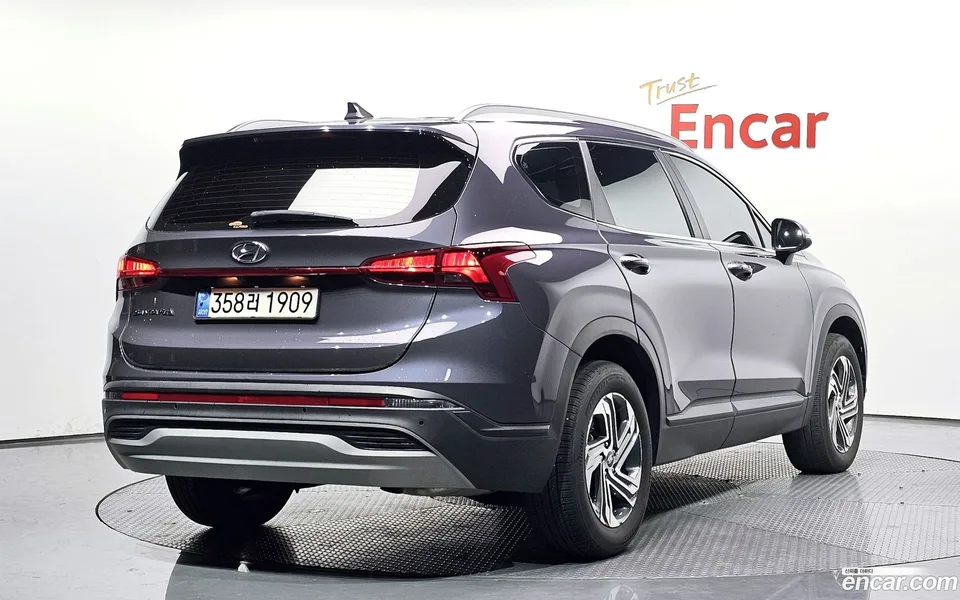 Hyundai SantaFe 2.2 2WD 2022 — миниатюра 2
