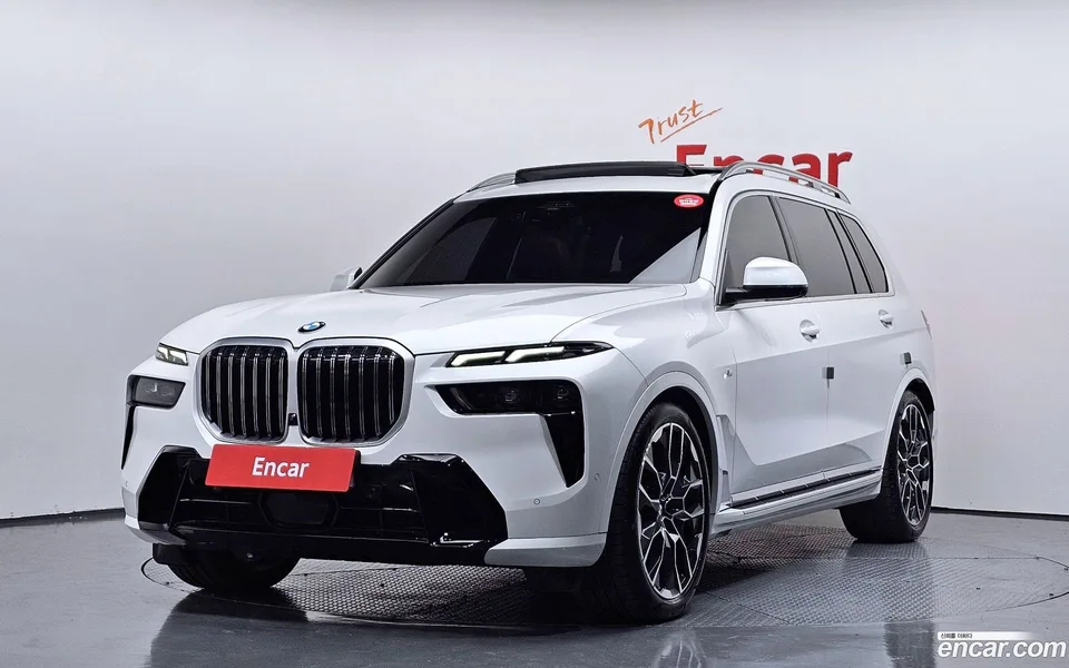 BMW X7 xDrive 40d M 7 2024 — фото 1, купить с доставкой в Москву
