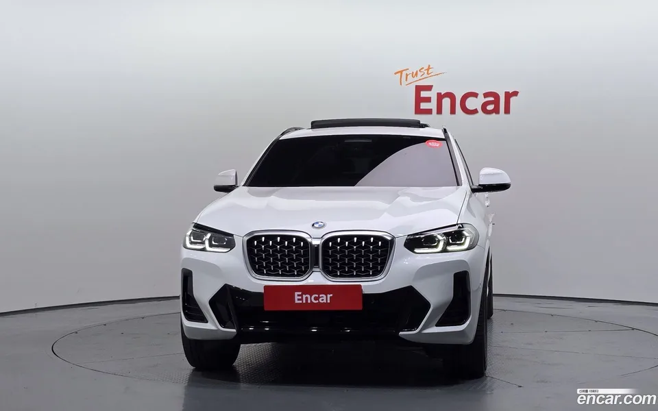 BMW X4 xDrive20i M 2022 — миниатюра 3