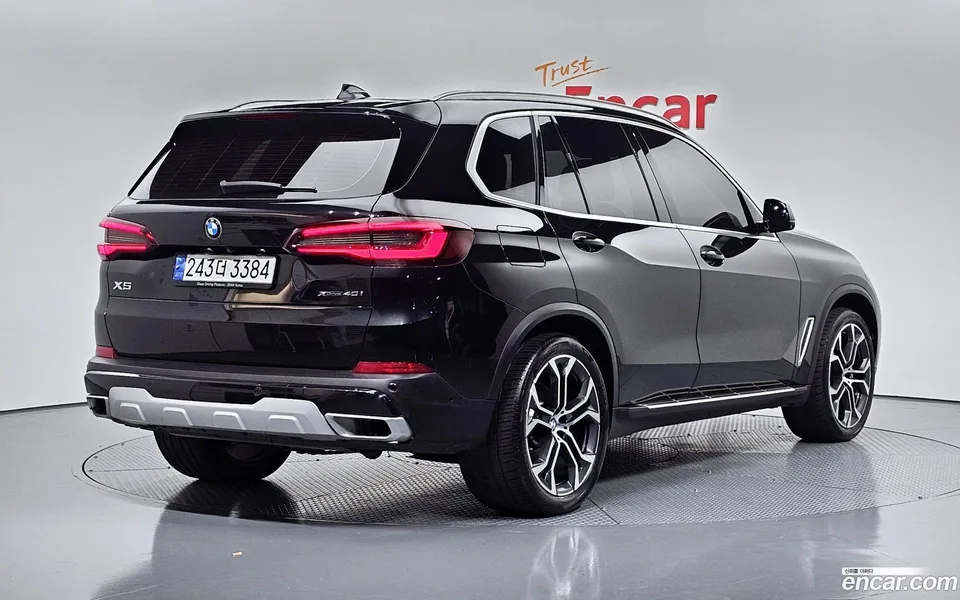 BMW X5 xDrive 40i xLine 2023 — миниатюра 2