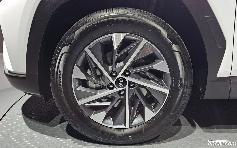 Hyundai Tucson 1.6 2WD 2023 — миниатюра 5