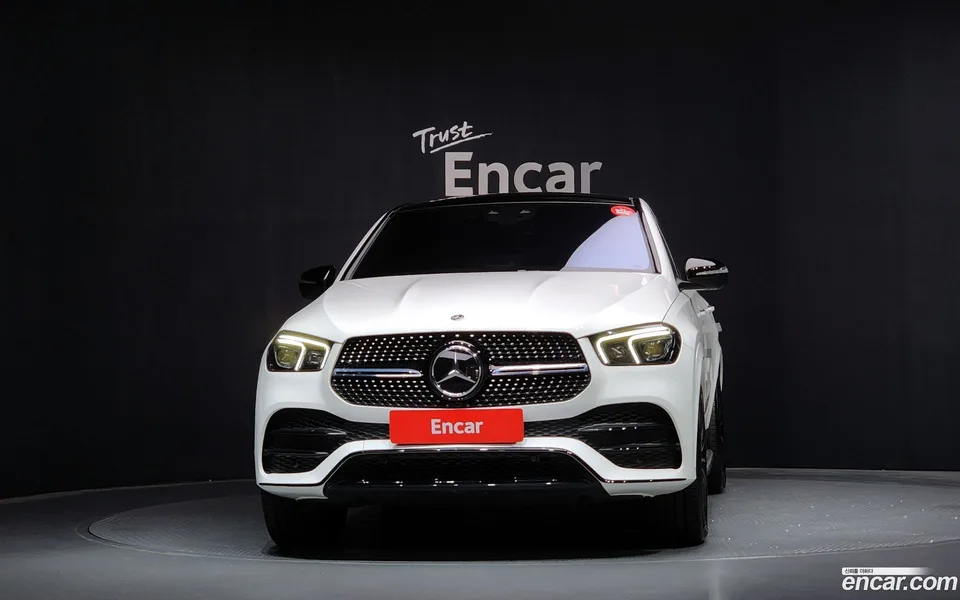 Mercedes-Benz GLE-Class GLE400d 4MATIC 2022 — миниатюра 3