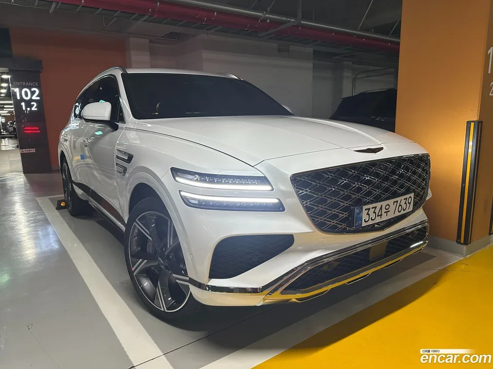 Genesis GV80 2.5T AWD 2025 — фото 1, купить с доставкой в Москву