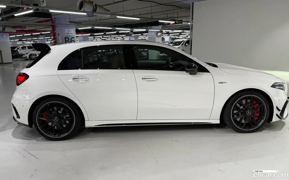 Mercedes-Benz A-Class AMG A45 S 4MATIC+ 2025 — миниатюра 3