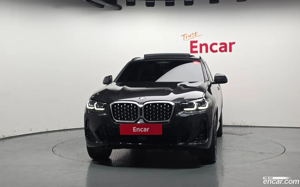 BMW X4 xDrive20i M 2023 — миниатюра 3