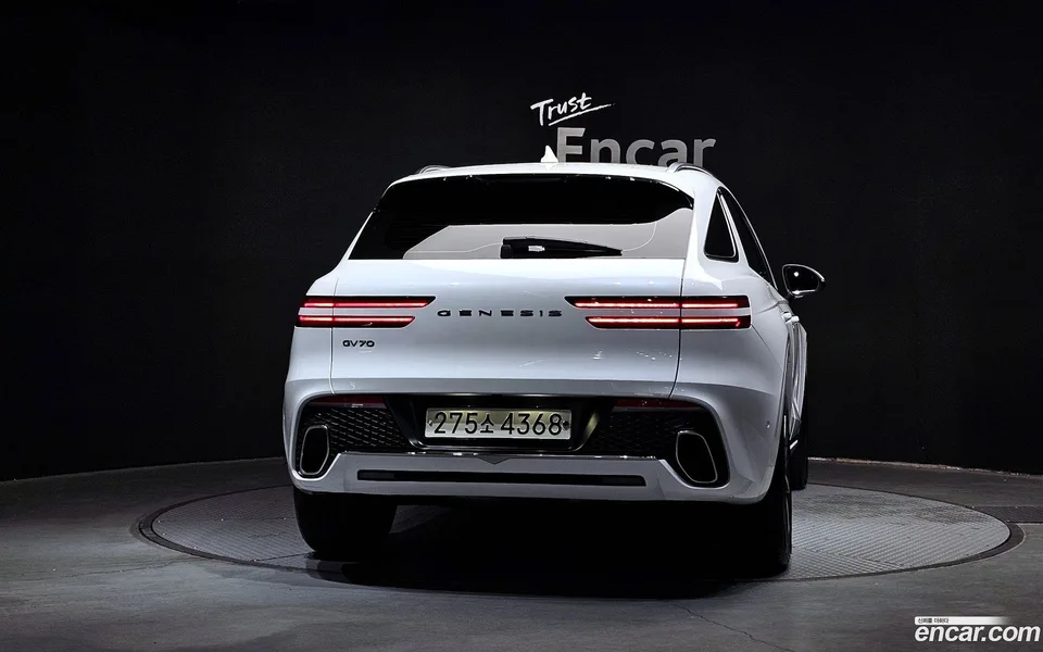 Genesis GV70 2.5T 2WD 2023 — миниатюра 4