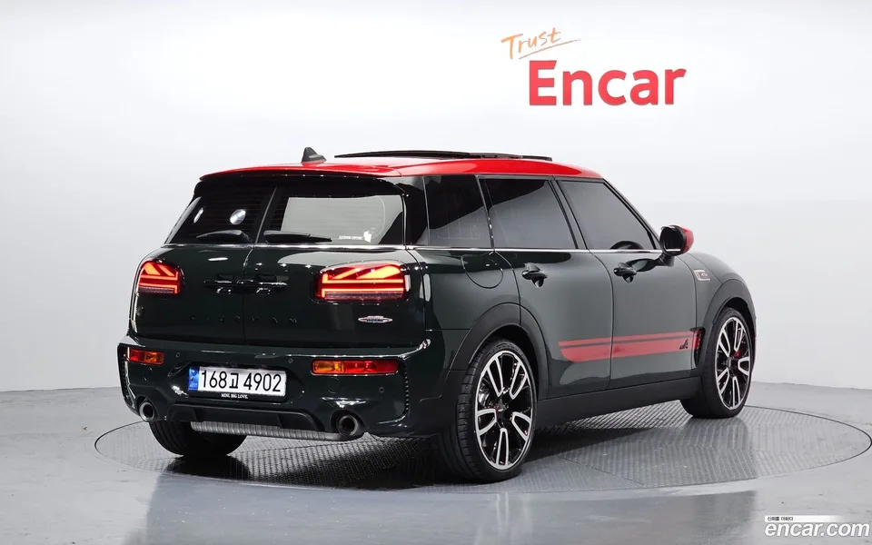MINI Cooper S Clubman JCW 2023 — миниатюра 2