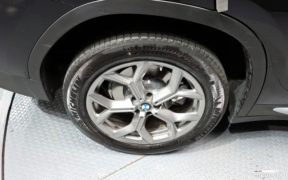 BMW X3 xDrive 20i 2022 — миниатюра 5