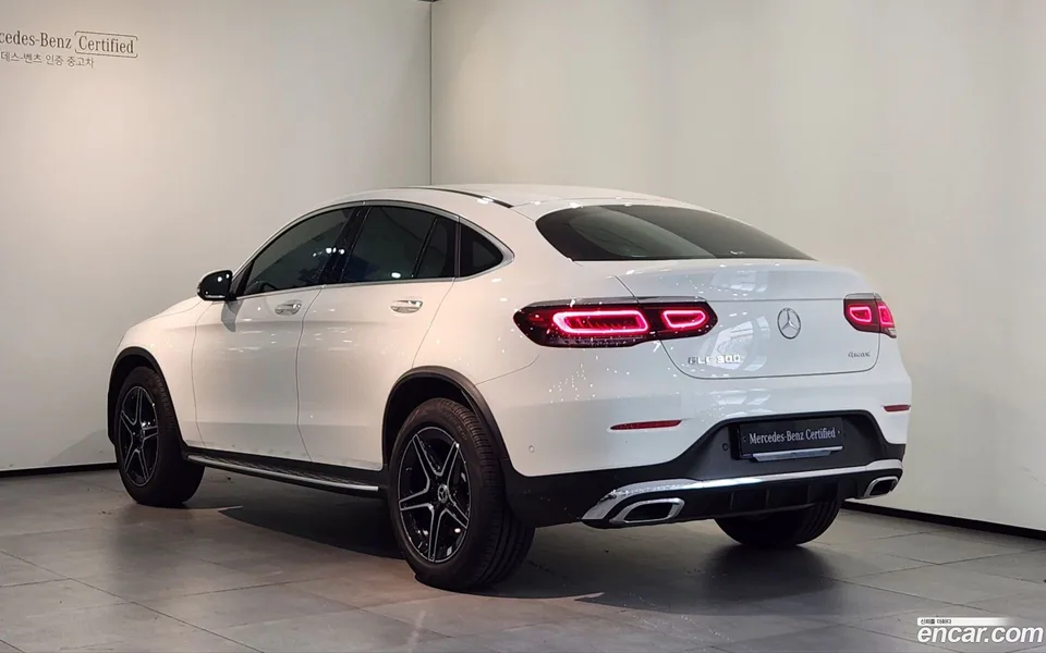 Mercedes-Benz GLC-Class GLC300 4MATIC 2023 — миниатюра 2