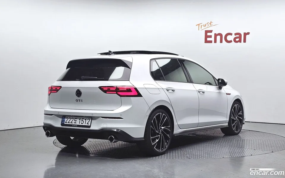 Volkswagen Golf 2.0 GTI 2024 — миниатюра 2