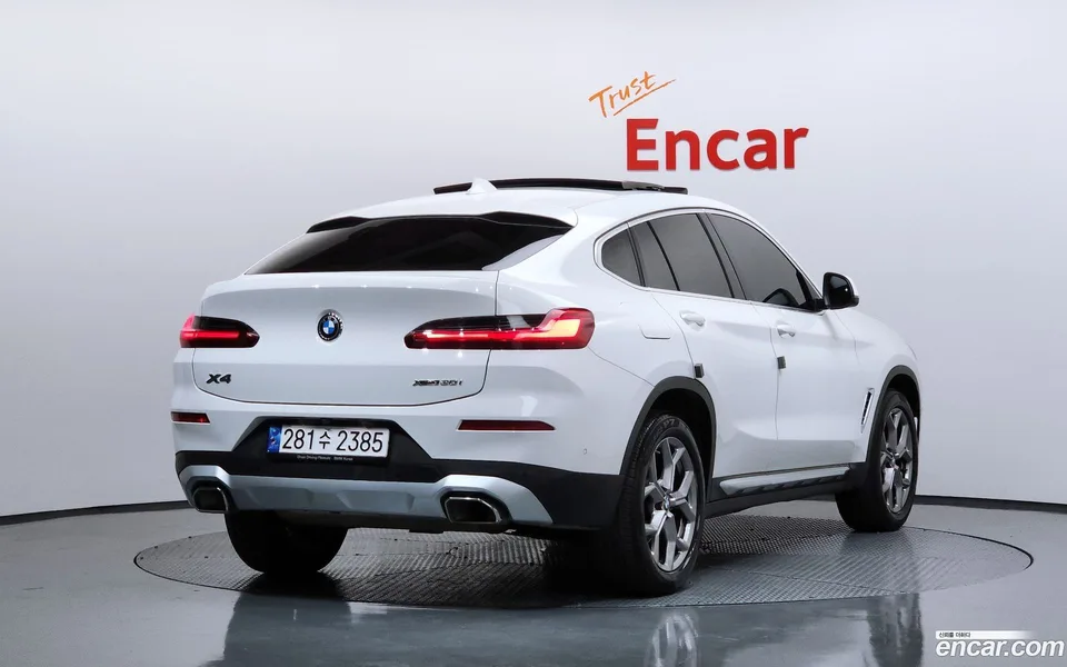 BMW X4 xDrive20i xLine 2022 — миниатюра 2