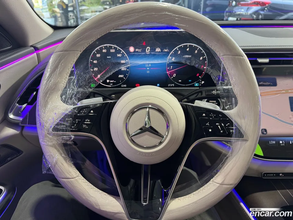 Mercedes-Benz E-Class E300 4MATIC 2025 — миниатюра 3