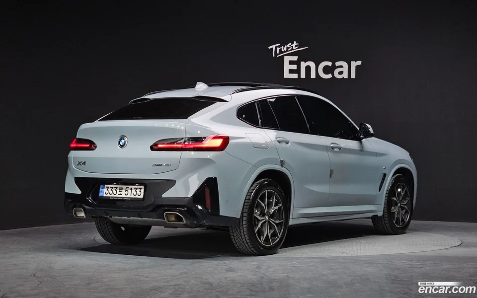 BMW X4 xDrive20i M 2023 — миниатюра 2