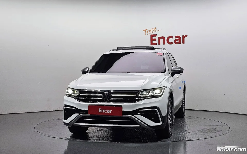Volkswagen Tiguan Allspace 2.0 TSI 2022 — миниатюра 3