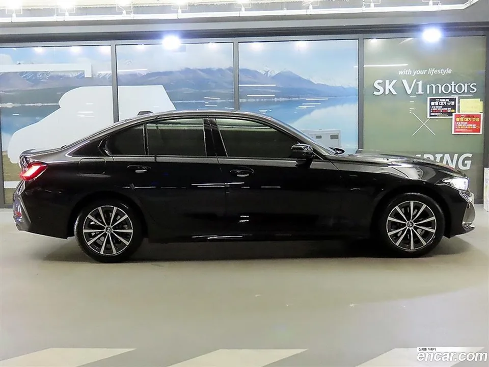 BMW 3 Series 320i 2022 — миниатюра 3