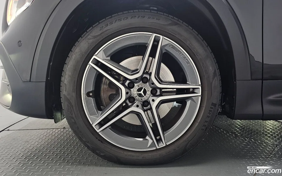 Mercedes-Benz GLB-Class GLB250 4MATIC 2022 — миниатюра 5