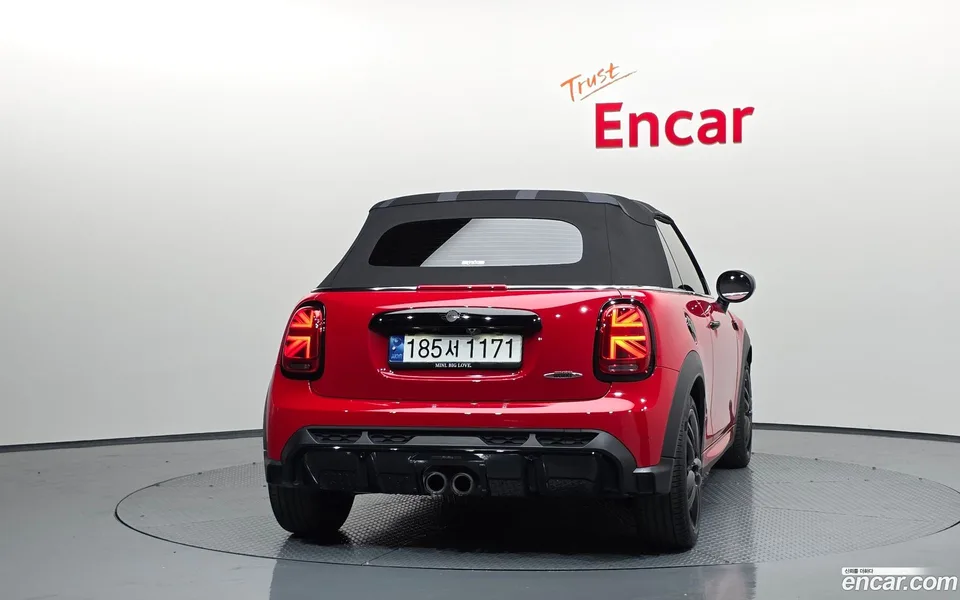 MINI Cooper S Convertible JCW 2022 — миниатюра 4