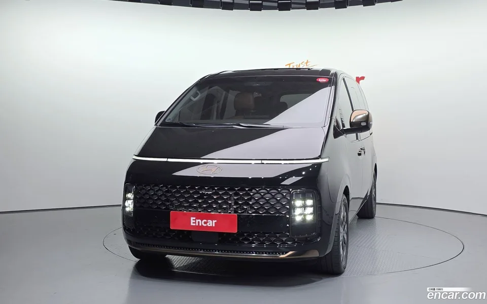 Hyundai Staria 4WD 9 2025 — миниатюра 3
