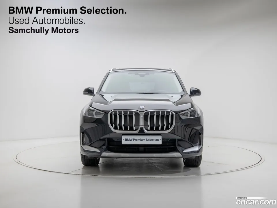 BMW X1 xDrive 20i xLine 2025 — миниатюра 2