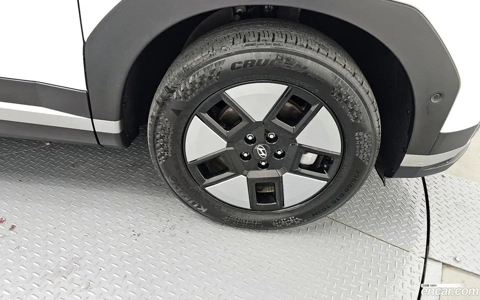 Hyundai SantaFe HEV 1.6 2WD 2023 — миниатюра 5