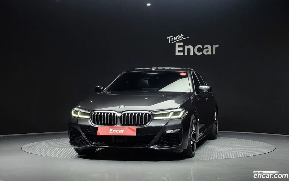 BMW 5 Series 530i M 2022 — миниатюра 3
