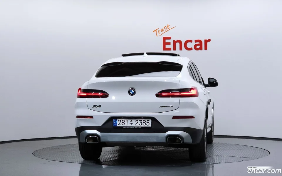 BMW X4 xDrive20i xLine 2022 — миниатюра 4