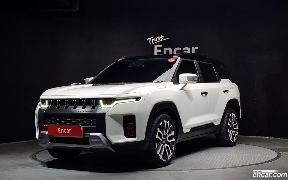 KG Mobility Torres 1.5 2WD 2022 — фото 1, купить с доставкой в Москву