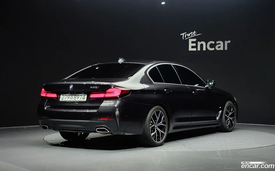 BMW 5 Series 530i M 2022 — миниатюра 2