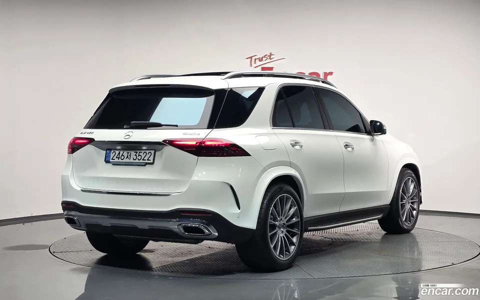 Mercedes-Benz GLE-Class GLE450 4MATIC 2025 — миниатюра 2