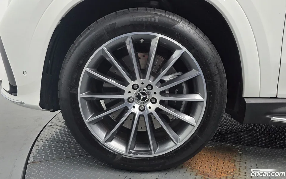 Mercedes-Benz GLE-Class GLE450 4MATIC 2025 — миниатюра 5