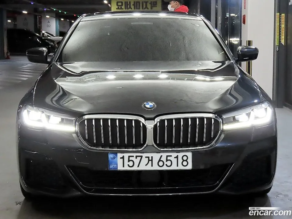 BMW 5 Series (G30) 530i xDrive M 2022 — миниатюра 2