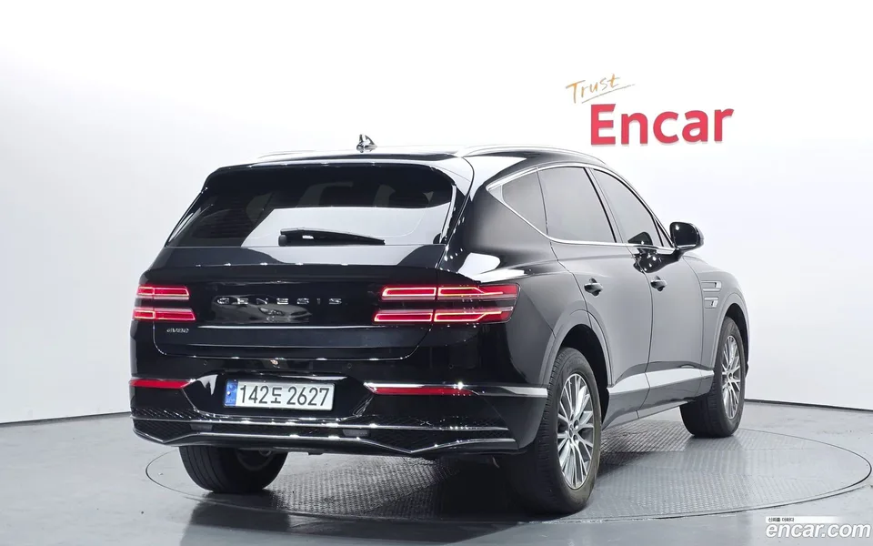 Genesis GV80 2.5T 2WD 2024 — миниатюра 2