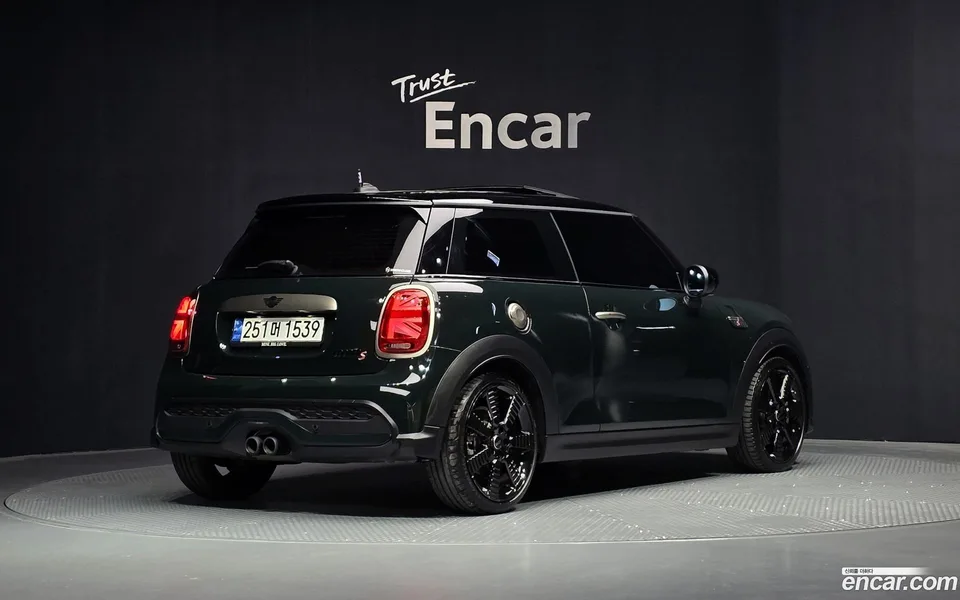 MINI Cooper S 2022 — миниатюра 2