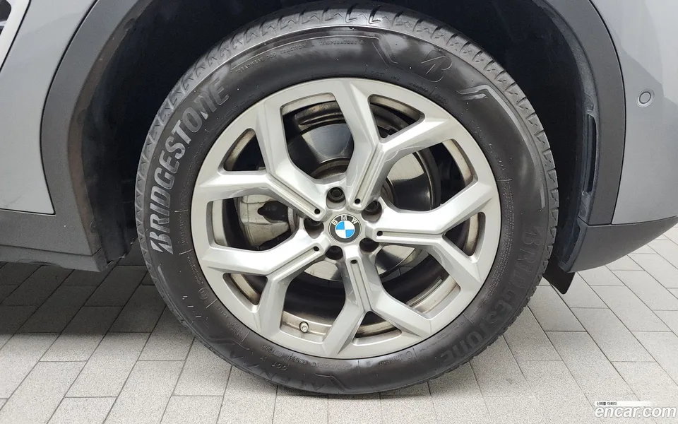 BMW X3 xDrive 20i 2022 — миниатюра 5