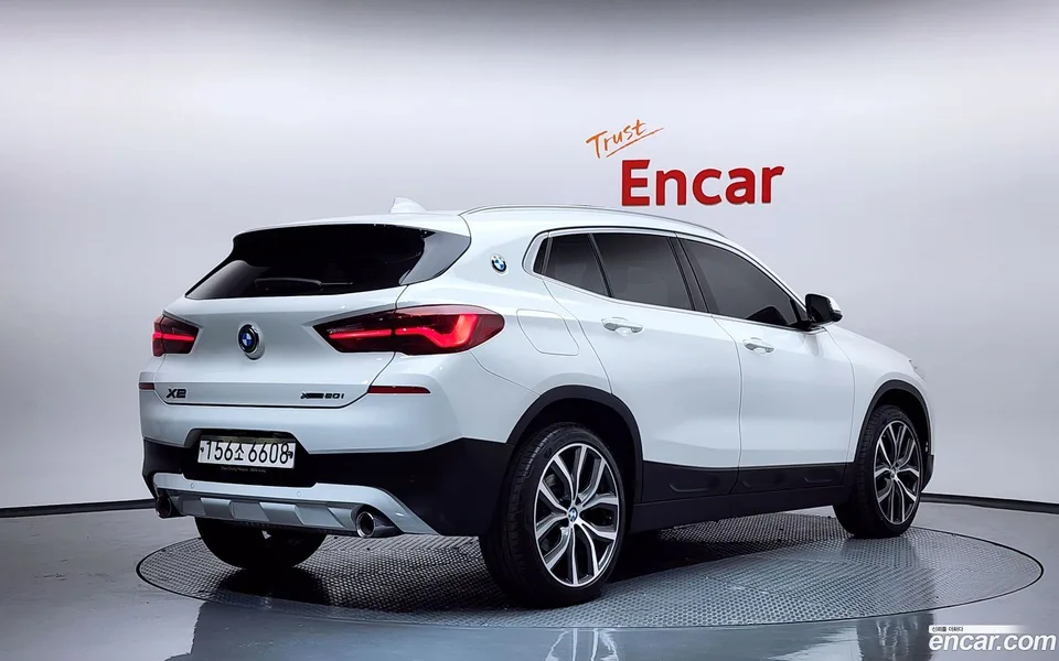 BMW X2 xDrive20i 2022 — миниатюра 2