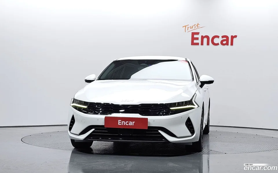 Kia K5 Hybrid 2023 — миниатюра 3