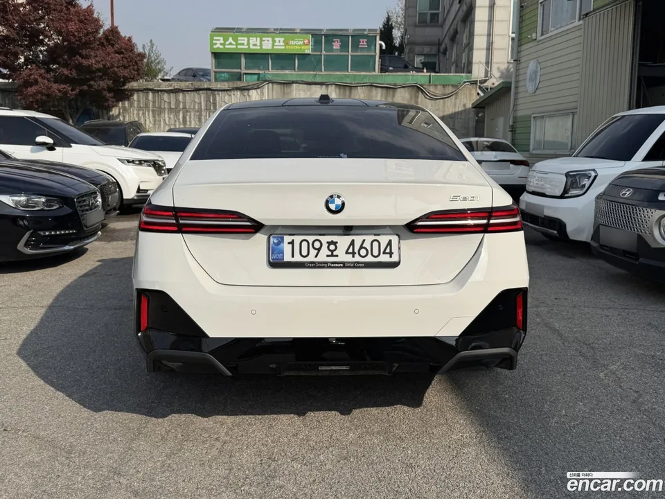 BMW 5 Series 520i M 2025 — миниатюра 5