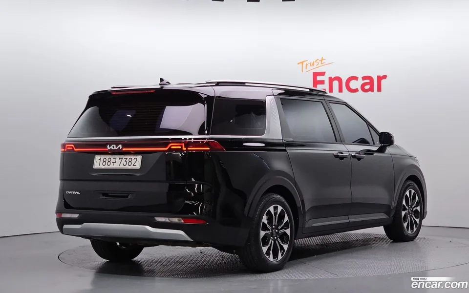 Kia Carnival 9 2022 — миниатюра 2