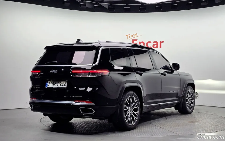 Jeep Grand Cherokee L 3.6 2022 — миниатюра 2